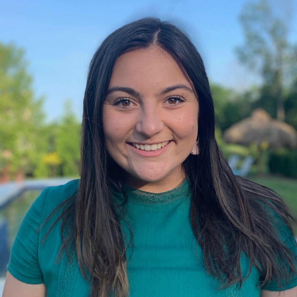 Meet your Posher, Holly